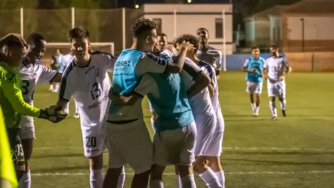 El i3 CD Valdepeñas celebrando un gol frente al Cazalegas en su último partido de la pretemporada 2022
Foto: i3-ACP