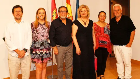 Matías Barchino, Vanessa Irla, Juan José Guardia, Lourdes Pérez y Julio Criado en la presentación del poemario 'De almas, ditirambos y heridas'