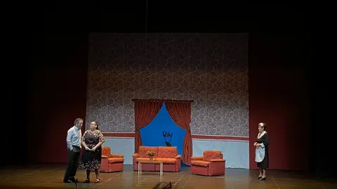 Representación de la obra 'Manda a tu madre a Sevilla'