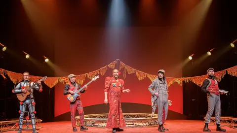 Villa y Marte de Ron Lalá en foto de David Ruiz