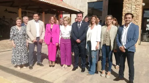 Cargos electos y orgánicos del PP en el Museo del Vino de Valdepeñas