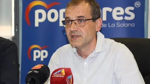 Antonio Valiente durante la rueda de prensa de este miércoles