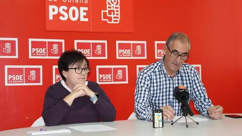 Momento de la presentación a la prensa local en la sede socialista


Foto: GACETA