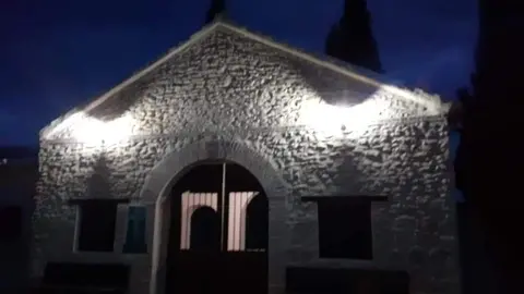 Cementerio de Torralba por la noche