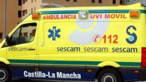 Hasta el lugar se ha trasladado una UVI móvil del SESCAM