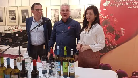 Los Jóvenes Amigos del Vino conocen las novedades de la Cooperativa Vinícola de Valdepeñas