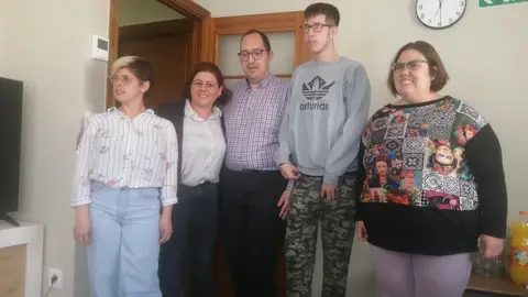 Usuarios de la vivienda de AFAD