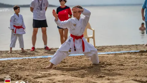 37e8bb20-a4e5-46cc-9f38-bbc90e9d1d1f