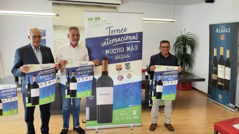 Félix Solís, Jesús Martín y Luis Palencia en la presentación del Trofeo Internacional MUCHO MÁS