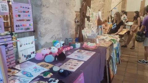 MERCADILLO DE ARTE JOVEN (2)