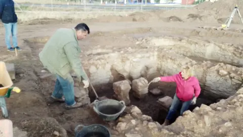 Yacimiento de la villa romana en El Peral (3)