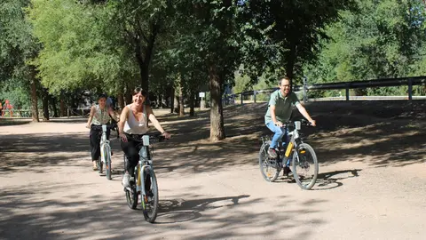 Blanca Fernández estación alquiler bicis eléctricas en Ruidera 1