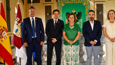 ecb3d4cec20bdb38745142ddf0600b83_XL