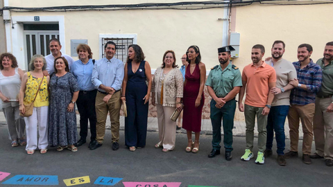 e077736f289c2ef3244a196f83f469b9_XL