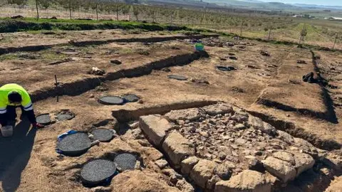 p1i505befq94tul714n3jgv1j1j4