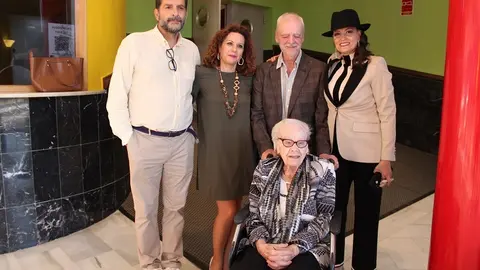 011024 VA-DIA DE LAS PERSONAS DE EDAD 1