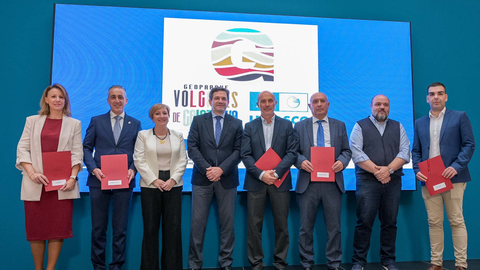 fbed51a35a948397947f0e5150c16c96_2_XL