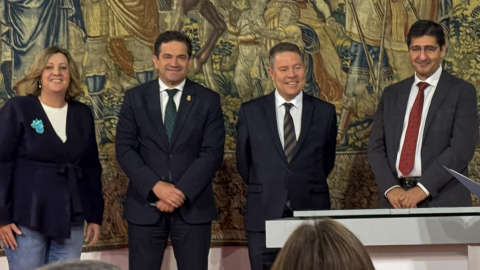 d3e7b69241e09704760f3d24d7a12d1e_L