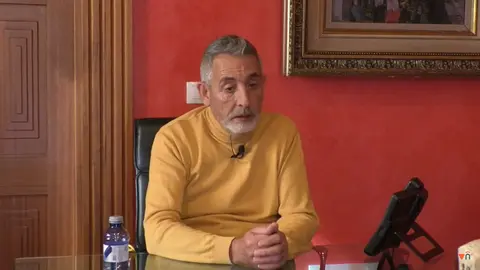 Jesús Martín en la entrevista con TeleValdepeñas después del Pleno de diciembre
