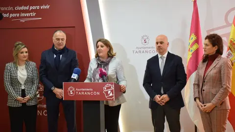 p1ifi3h6qe1fm37hv1c5ionc1rhs9