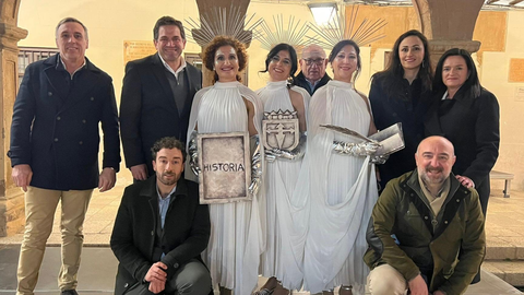 679aa550c461b354cef4c5f72fe8c7ab_XL