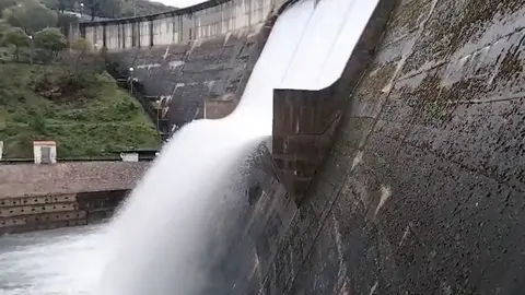 La presa de Fresnedas en Viso del Marqués ayer