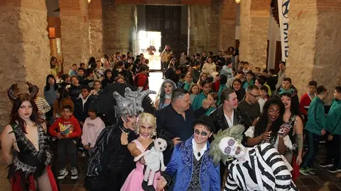 270325 VA-EL CIRCO ENCANTADO 1