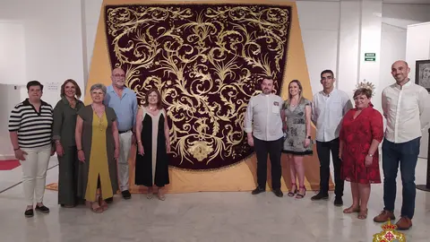 Presentación Manto y Exposición (2)