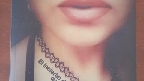 Cubierta de El incierto desorden que tus labios provocan.