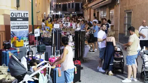 Comercio en la calle (archivo)