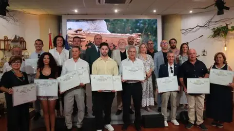 p1j4pmvkee6g46hd2eo1e8e2054