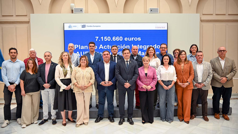 cdf9e95677635b4a94339f6494346cc2_2_XL