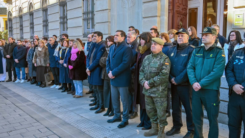 8d25125381e81a872cd645703453e36a_L