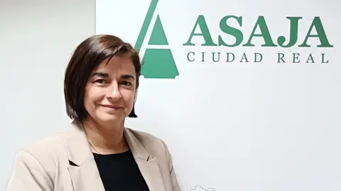 LOLA RUIZ DE LA HERMOSA