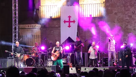 Celtas Cortos en plaza de Manzanares en 2022