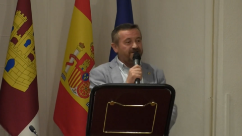 Domingo Fern&aacute;ndez en el acto de clausura