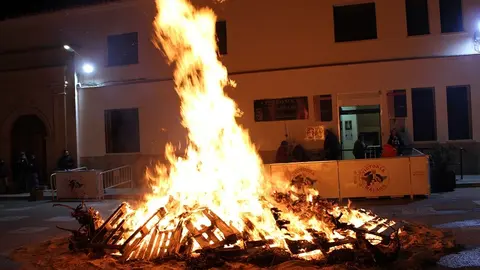 Valdepeñas se prepara para celebrar San Antón con sus tradicionales hogueras alrededor de la localidad