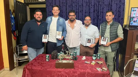 Presentado el nuevo escudo corporativo de “Madre de Dios del Rosario”, y celebrada la segunda tertulia