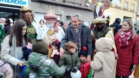 Cabalgata con récord de carrozas y gran presencia de público en Valdepeñas
