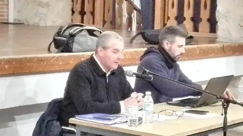 La asamblea del CD Valdepeñas aborda la delicada situación deportiva del club, tras la marcha del segundo entrenador de la temporada