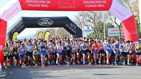 Mohamed Massat y Gemma Arenas triunfan en la XXXI “Muy Heroica” Media Maraton de Valdepeñas