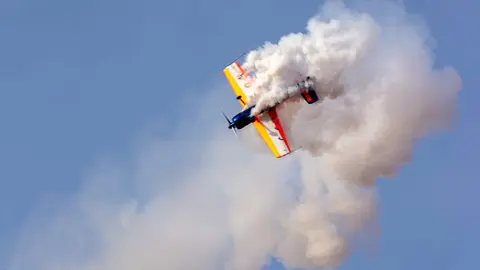 La élite internacional del vuelo acrobático vuelve a aterrizar en Torrenueva