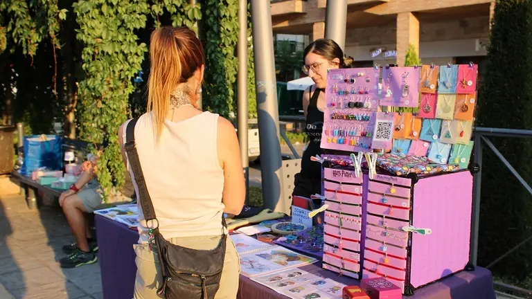 MERCADILLO ARTE JOVEN