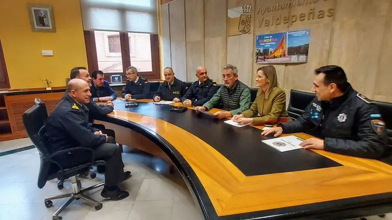 REUNI&Oacute;N JURA BANDERA