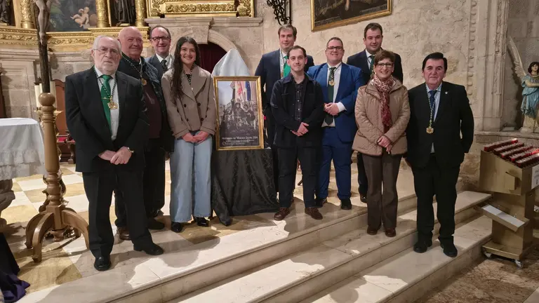 El Hermano Mayor y directivos de la cofrad&iacute;a