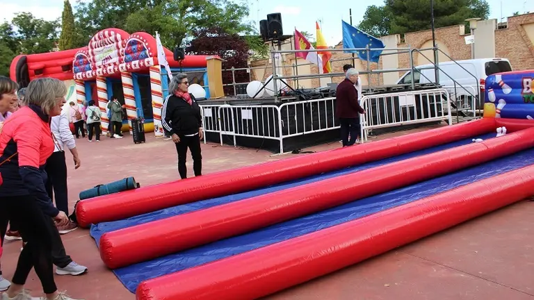 120526 VA-FERIA DEPORTE 1