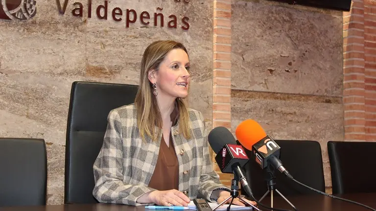 110526 VA-VANESA