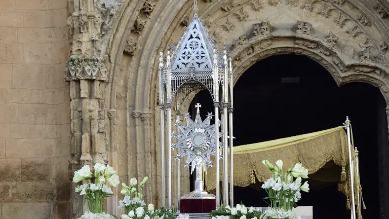 Procesi&oacute;n / Foto de Roberto Mu&ntilde;oz