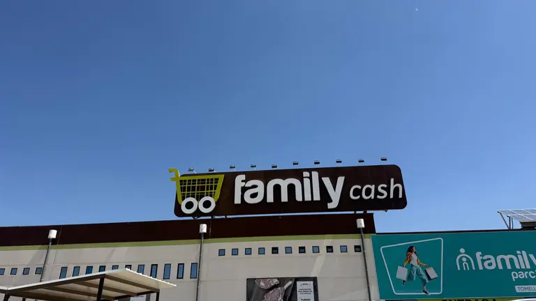 FOTO FAMILY CASH