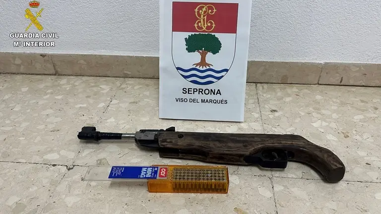 Arma requisada